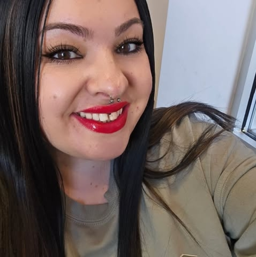 Meet your Posher, Christina